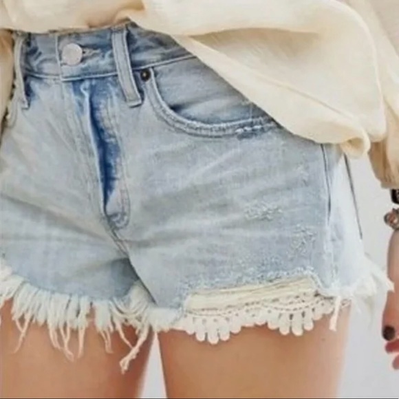 FREE PEOPLE CROCHET JEAN SHORTS - Picture 6 of 9